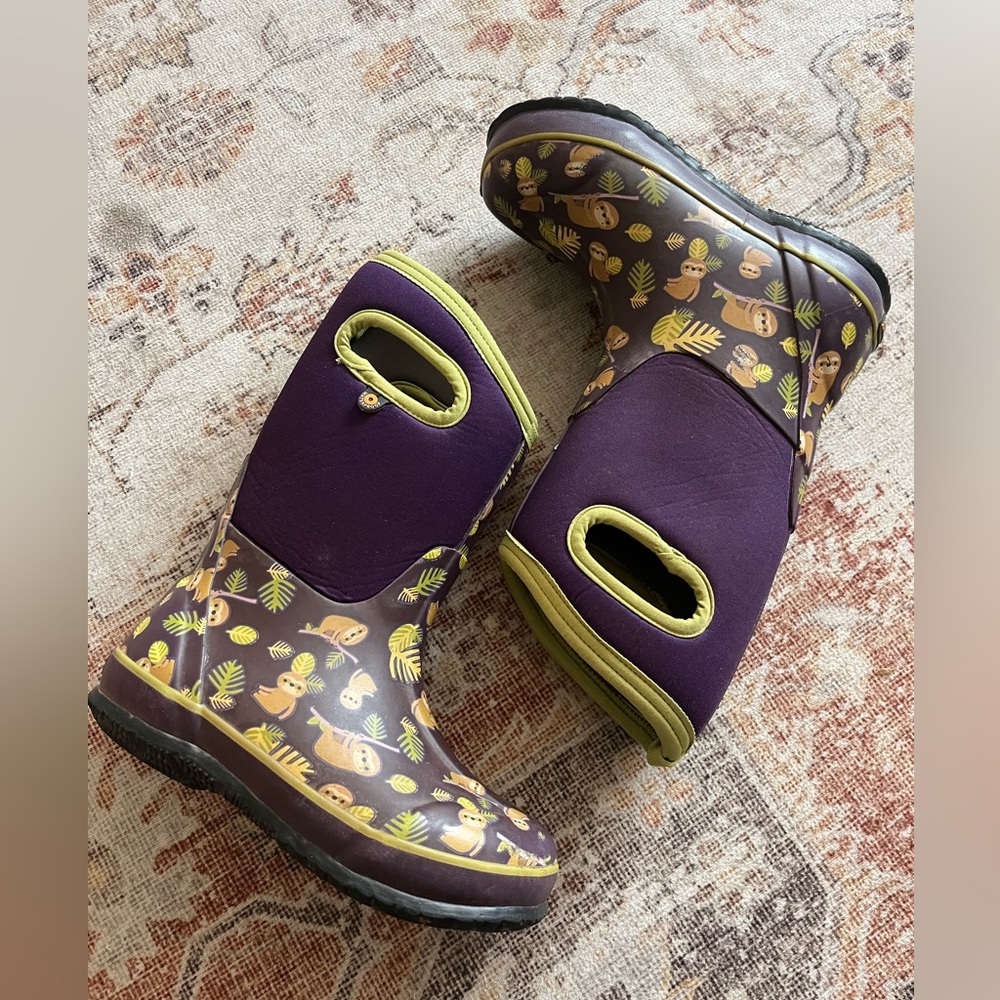 Kids Bogs Classic Sloths Purple Winter Boot